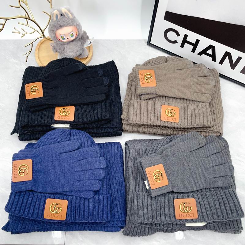 Gucci Scarf Hat Gloves dx03
